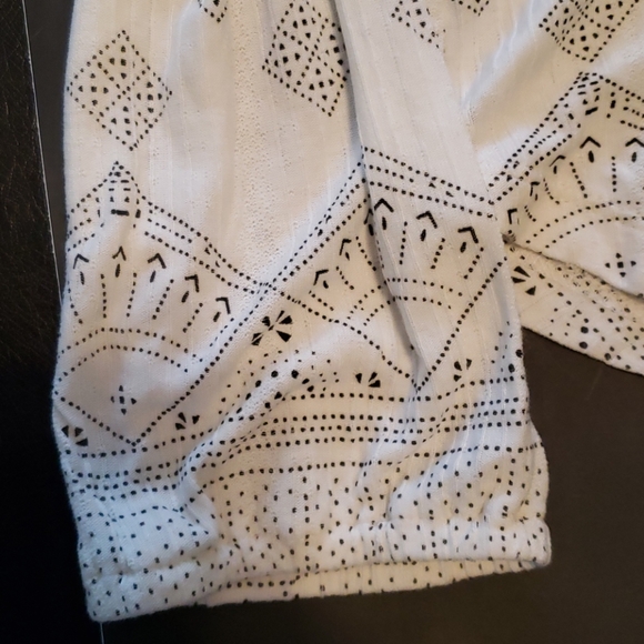 LUCKY BRAND LONG SLEEVE TOP - Picture 4 of 8